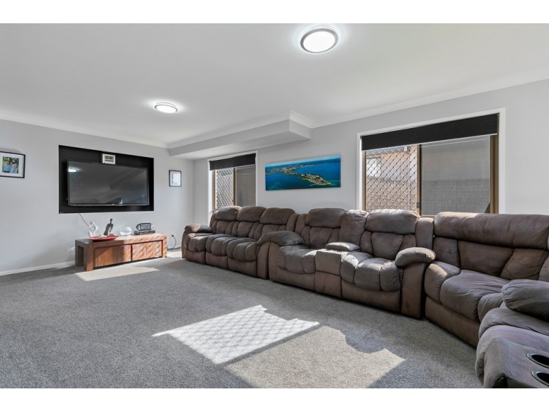 6 Cole Street, Redland Bay QLD 4165