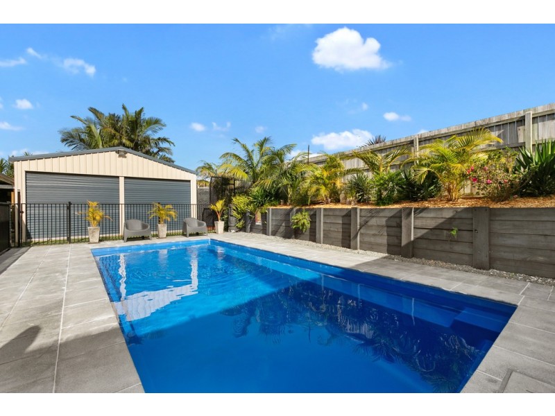 6 Cole Street, Redland Bay QLD 4165