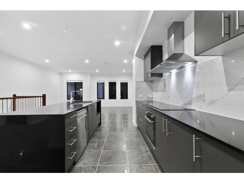 285 Main Road, Wellington Point QLD 4160