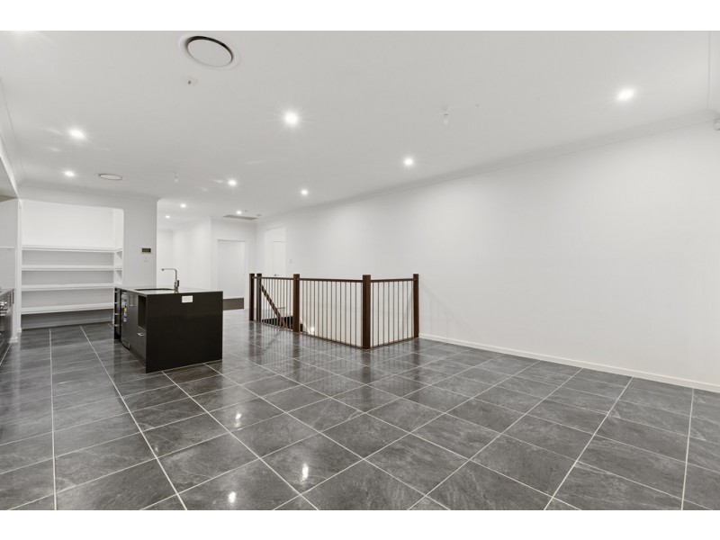 285 Main Road, Wellington Point QLD 4160