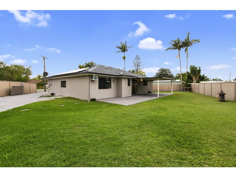 8 Wisteria Court, Victoria Point QLD 4165