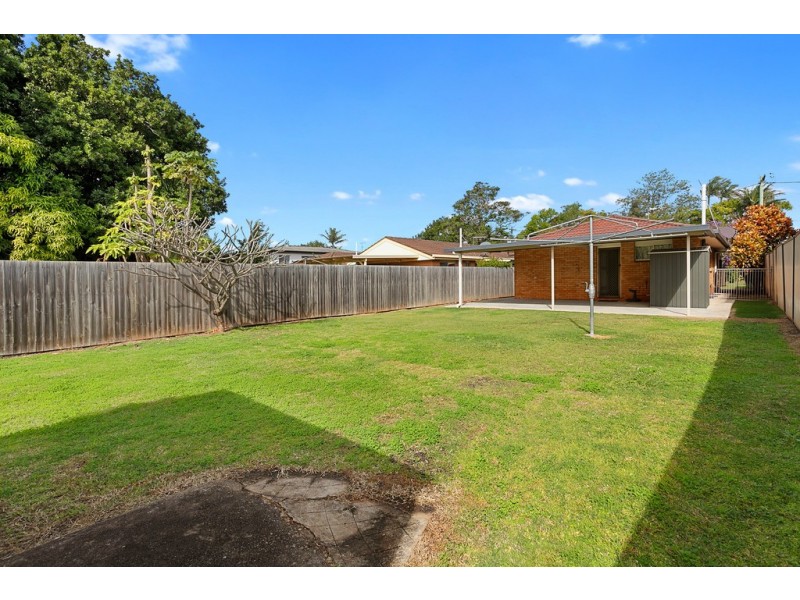 18 Gladstone Street, Redland Bay QLD 4165