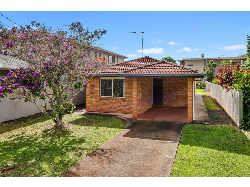 18 Gladstone Street, Redland Bay QLD 4165