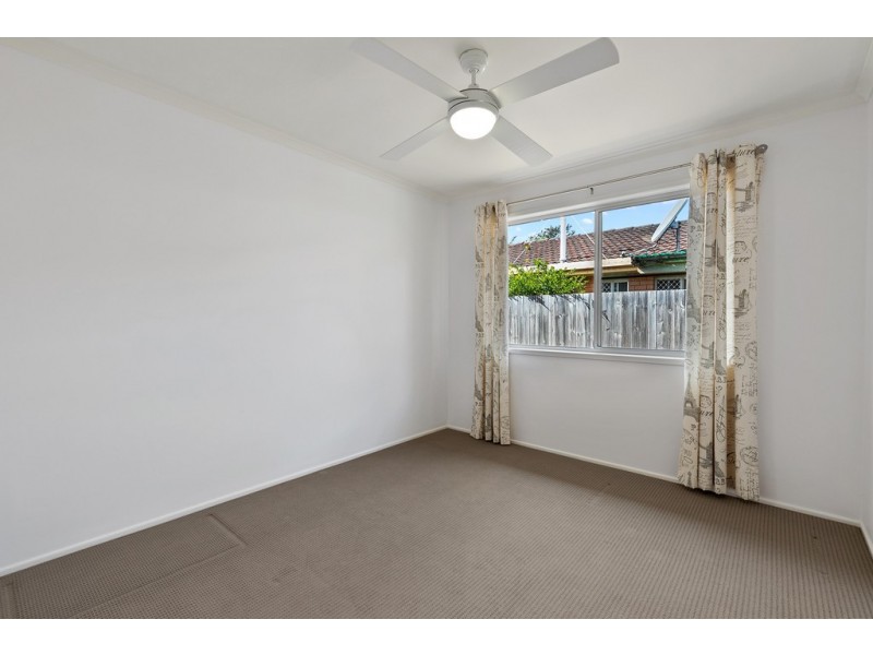 18 Gladstone Street, Redland Bay QLD 4165