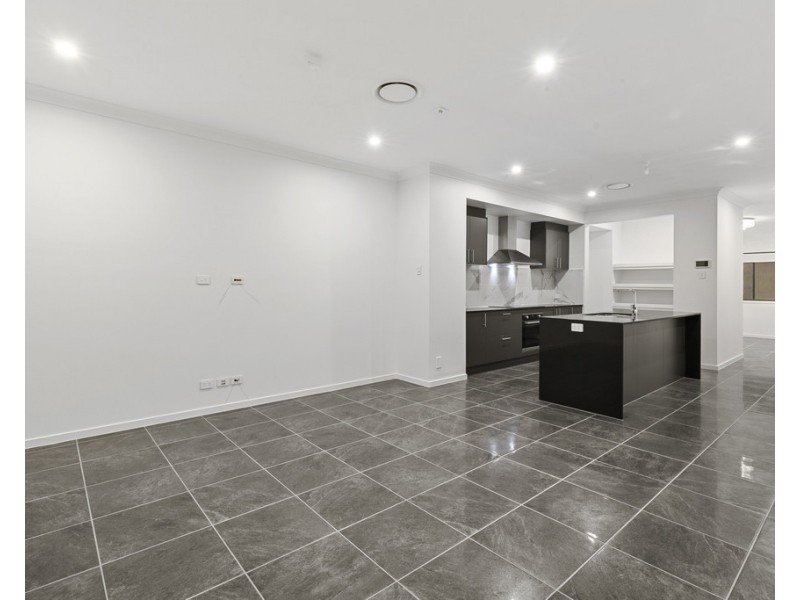 4/285 Main Road, Wellington Point QLD 4160