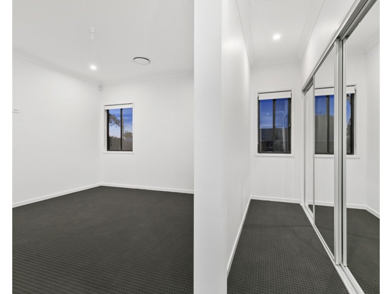 4/285 Main Road, Wellington Point QLD 4160