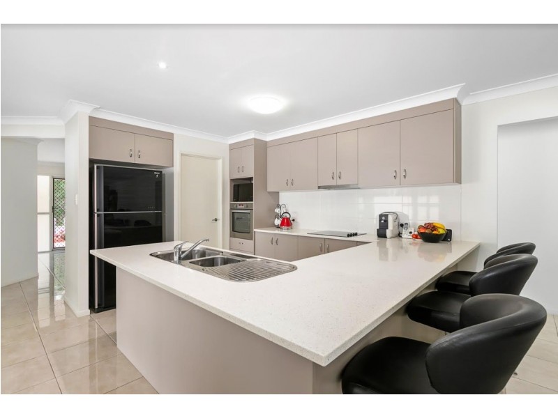 3 Jerrys Place, Thornlands QLD 4164