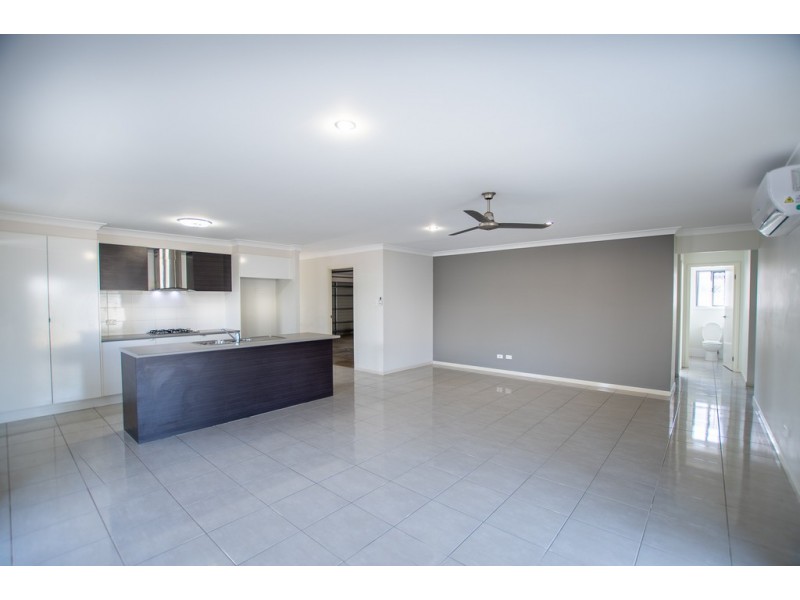 8 Littleford Circuit, Bundamba QLD 4304