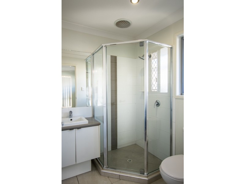 8 Littleford Circuit, Bundamba QLD 4304