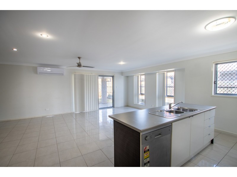 8 Littleford Circuit, Bundamba QLD 4304