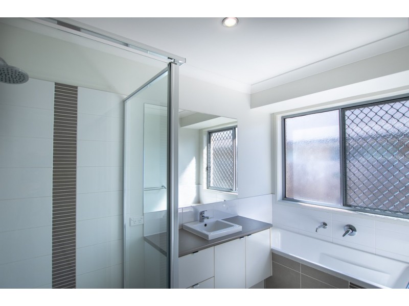 8 Littleford Circuit, Bundamba QLD 4304