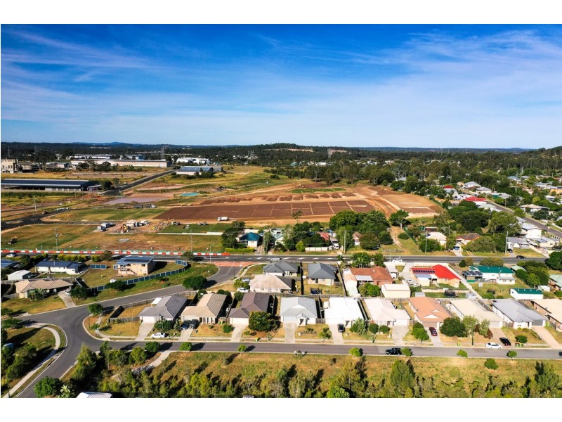 8 Littleford Circuit, Bundamba QLD 4304