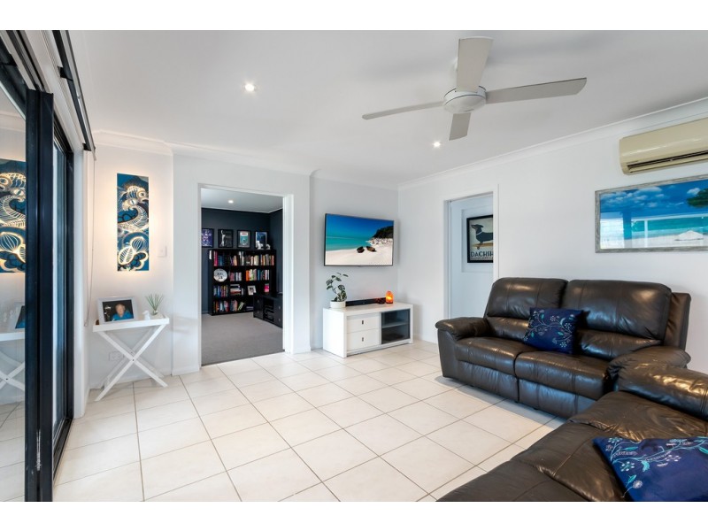 48 Aquila Street, Redland Bay QLD 4165