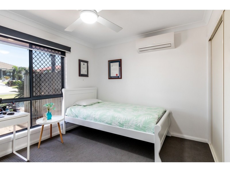 48 Aquila Street, Redland Bay QLD 4165