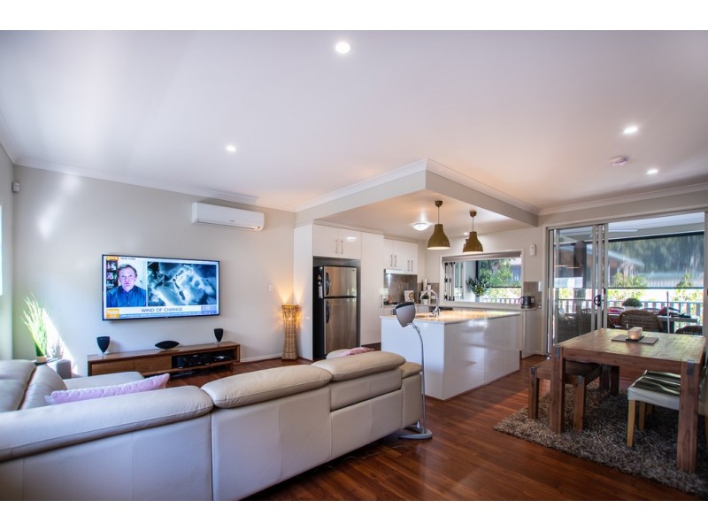 6/18 Bainbridge Street, Ormiston QLD 4160