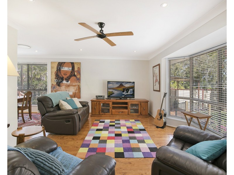 8 Cowley Street, Ormiston QLD 4160