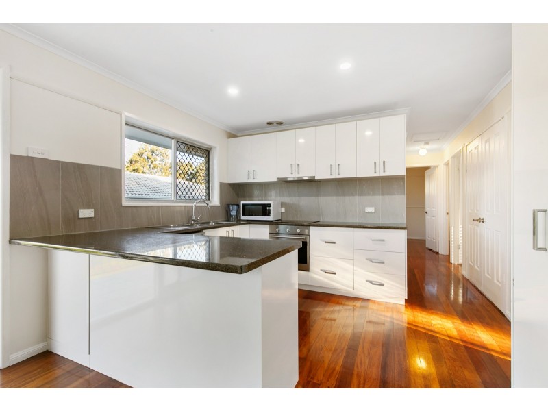 32 Charles Canty Drive, Wellington Point QLD 4160