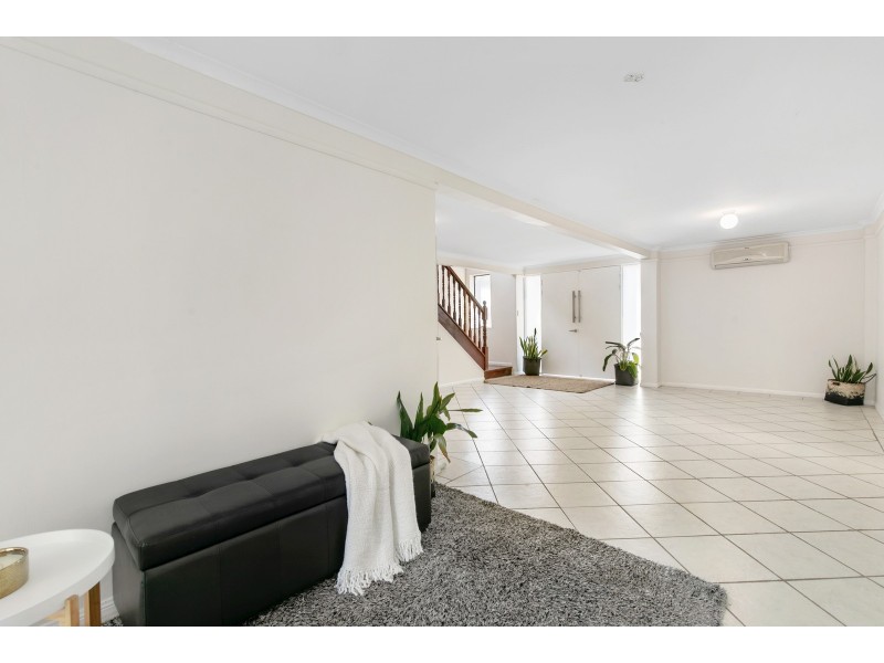 32 Charles Canty Drive, Wellington Point QLD 4160