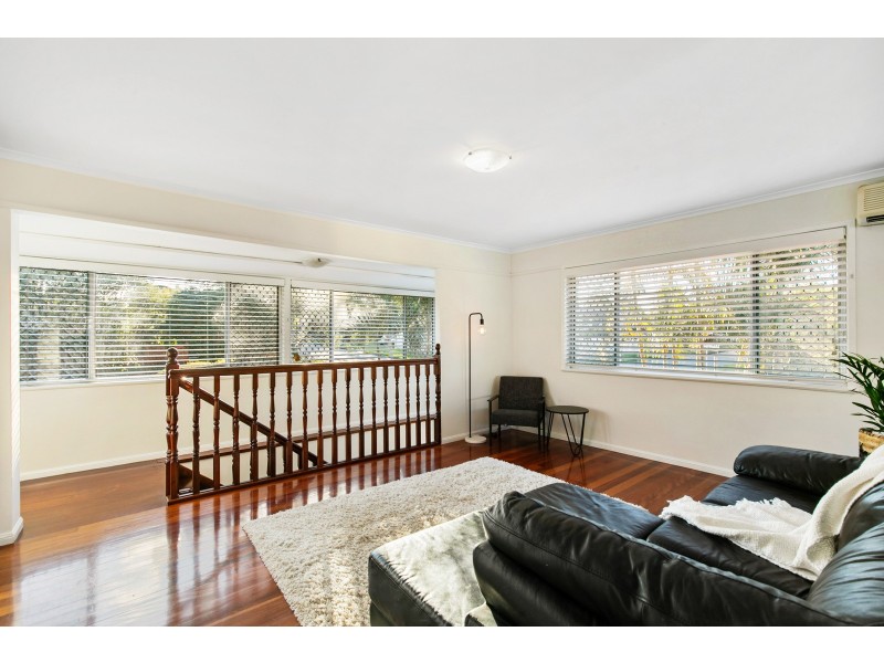 32 Charles Canty Drive, Wellington Point QLD 4160