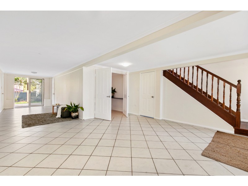 32 Charles Canty Drive, Wellington Point QLD 4160
