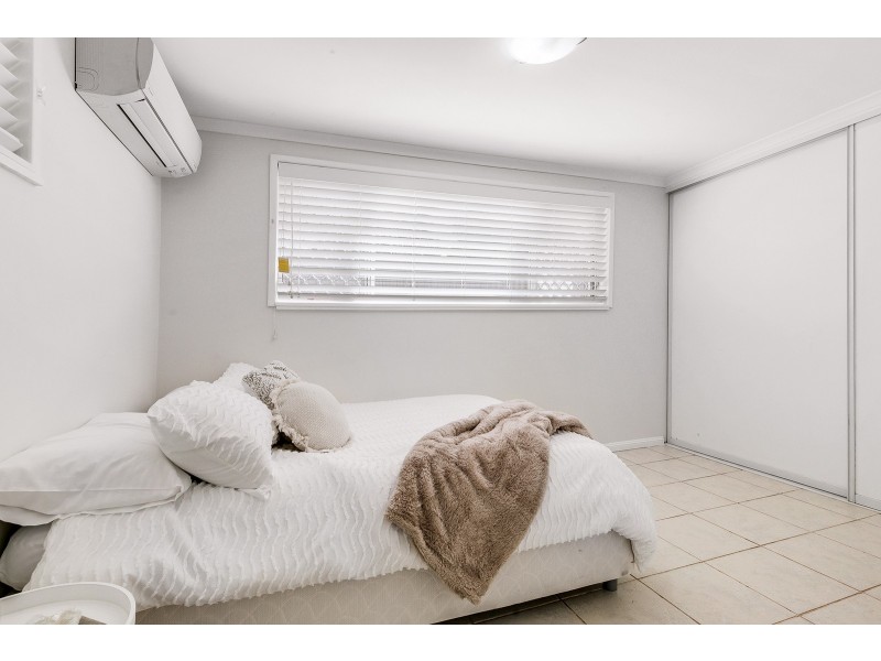 32 Charles Canty Drive, Wellington Point QLD 4160