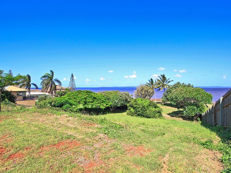 137 Shore Street North, Cleveland QLD 4163