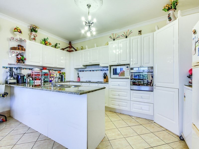 4 Karen Street, Cleveland QLD 4163