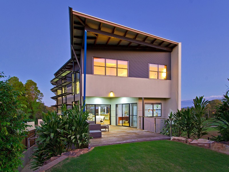 1 Oasis Close, Manly West QLD 4179