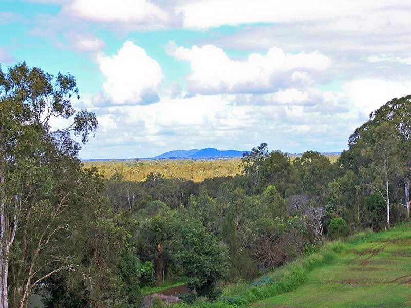 1 Oasis Close, Manly West QLD 4179