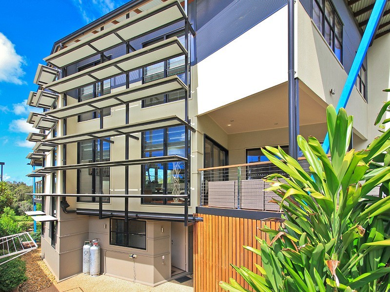 1 Oasis Close, Manly West QLD 4179