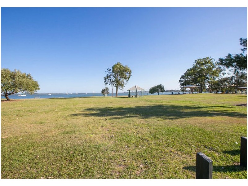 7 Eagle Street, Victoria Point QLD 4165