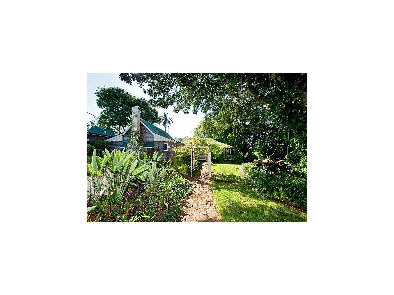 207 Main Road, Wellington Point QLD 4160