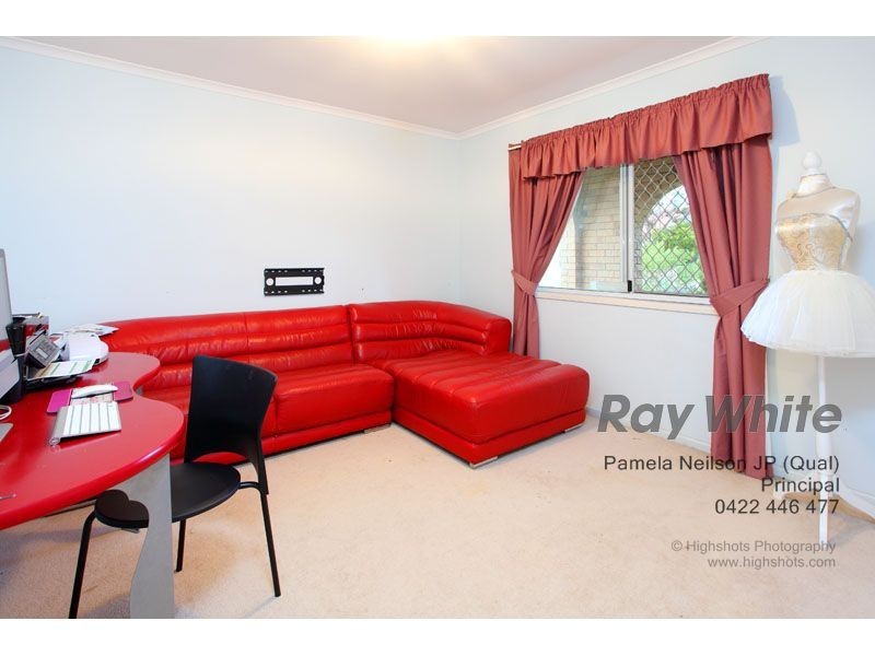 21 Compass Court, Raby Bay QLD 4163