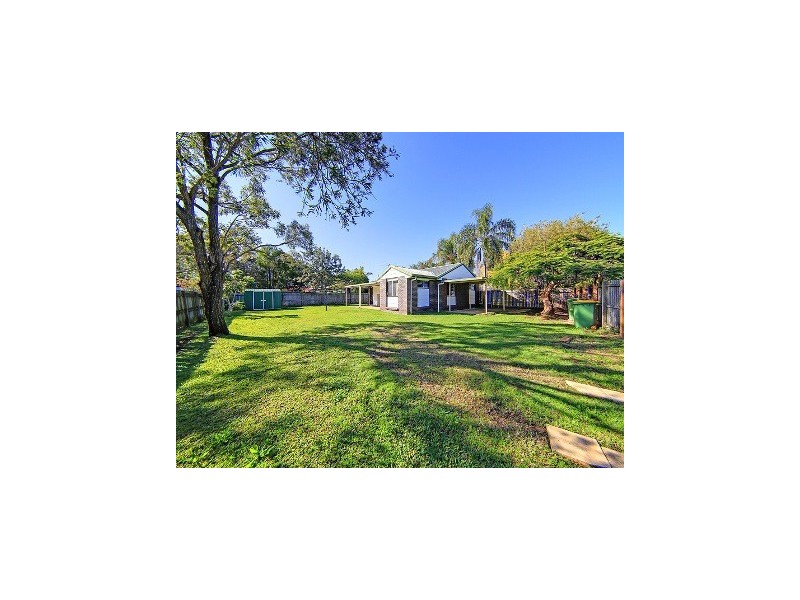 13 Wunulla Street, Thorneside QLD 4158