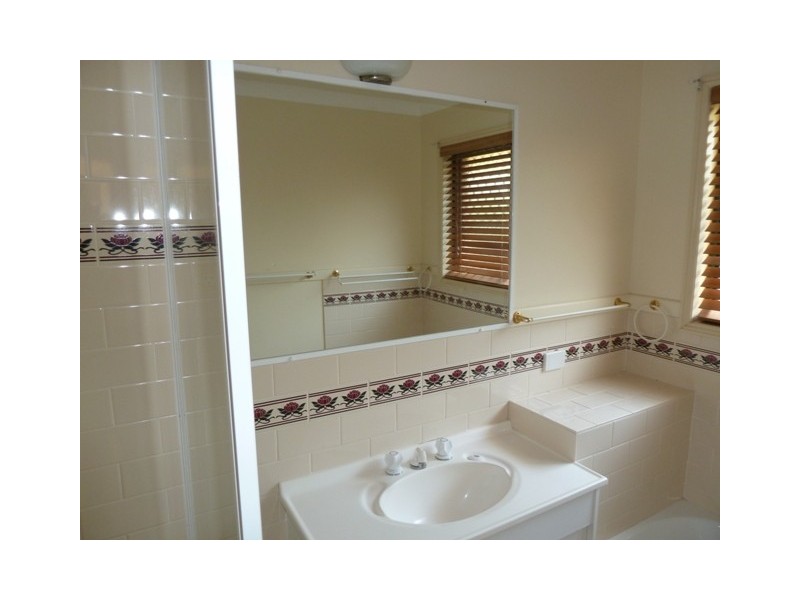 5 Byng Road, Birkdale QLD 4159
