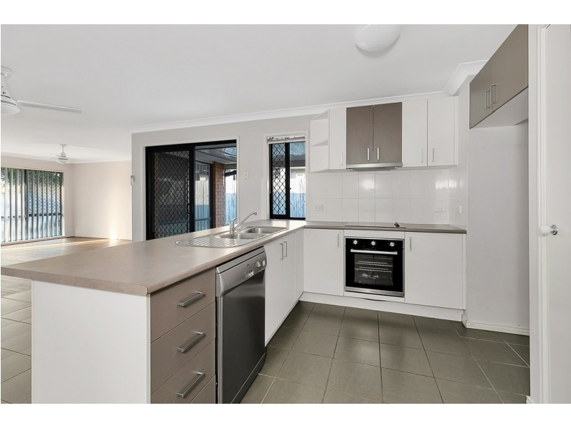 21 Crestlea Street, Victoria Point QLD 4165