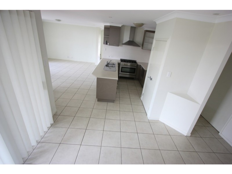 27 Parklane Road, Victoria Point QLD 4165