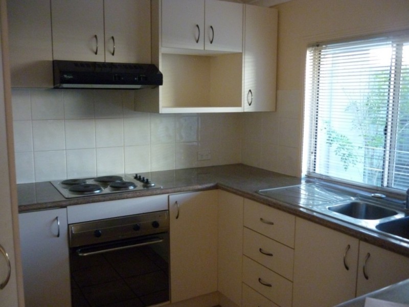 2/21 North Street, Cleveland QLD 4163