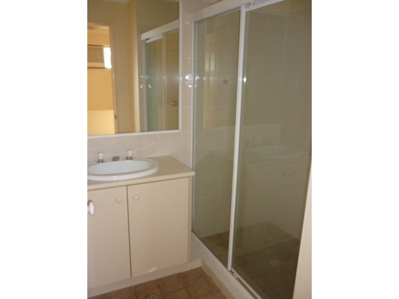 2/21 North Street, Cleveland QLD 4163