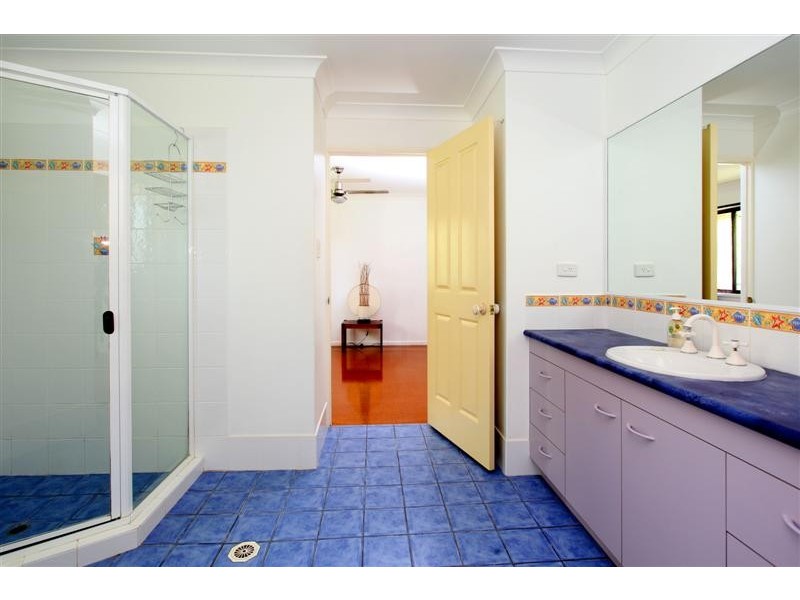 10 Darcelle Place, Ormiston QLD 4160