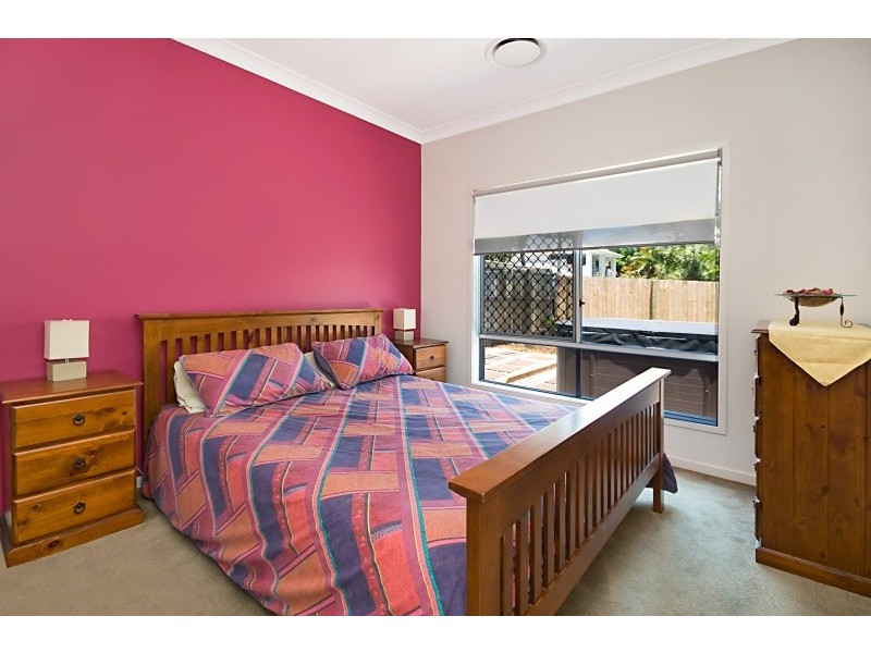 122 Stradbroke Avenue, Wynnum QLD 4178