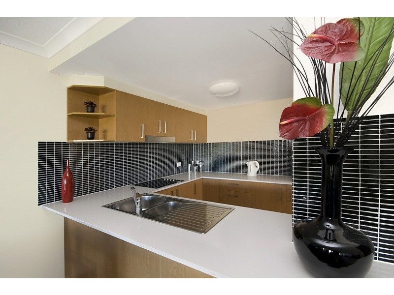 16/203 Shore Street, Cleveland QLD 4163