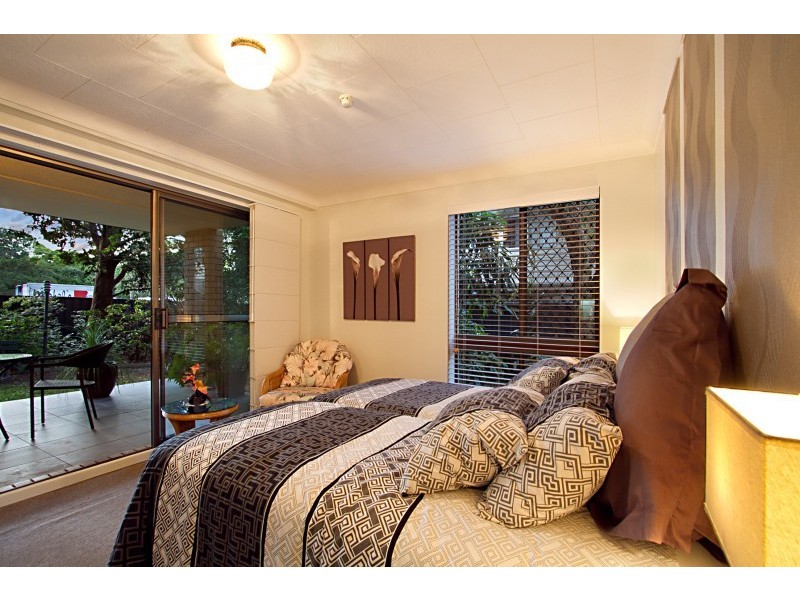 1a/11 Wharf Street, Cleveland QLD 4163