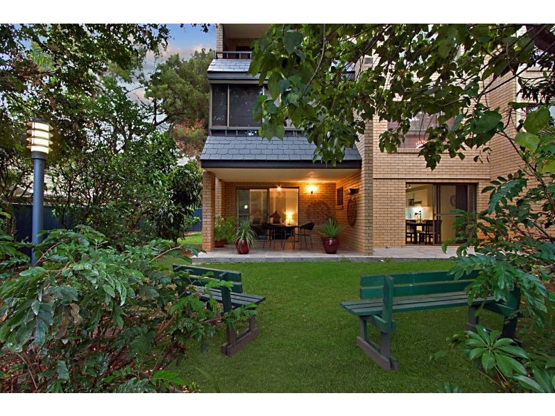 1a/11 Wharf Street, Cleveland QLD 4163
