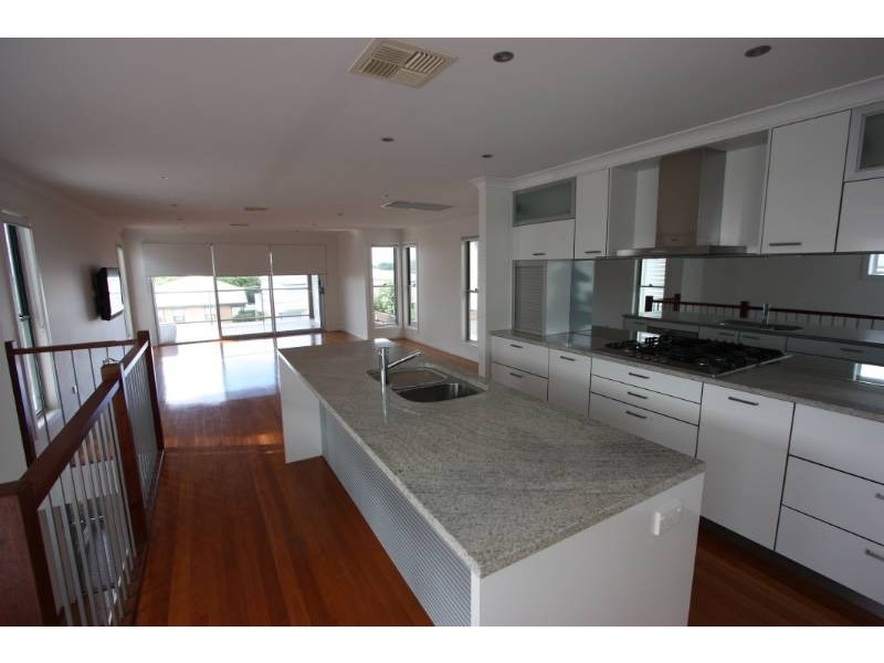 52 Wellesley Street, Wellington Point QLD 4160