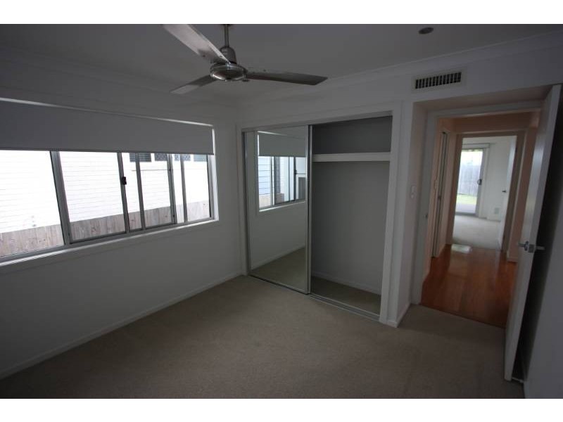 52 Wellesley Street, Wellington Point QLD 4160