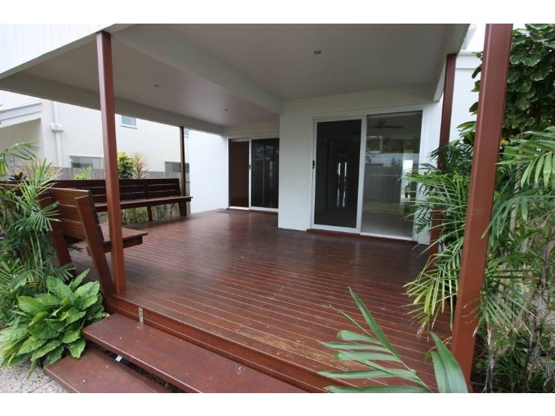 52 Wellesley Street, Wellington Point QLD 4160