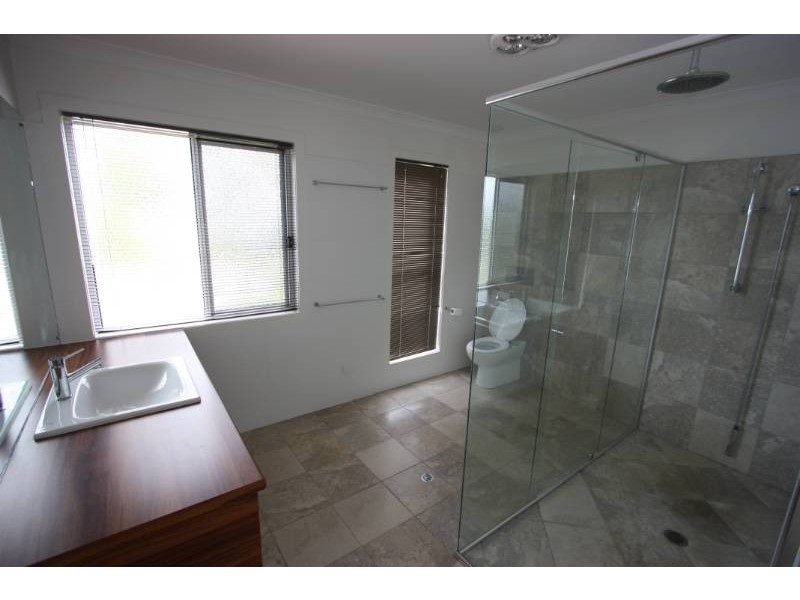 52 Wellesley Street, Wellington Point QLD 4160