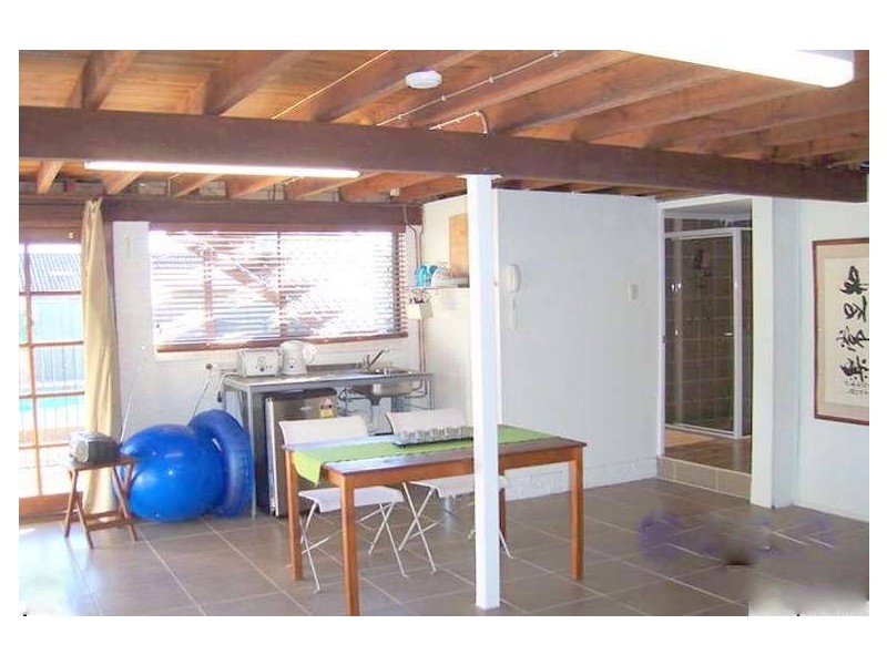 102 Long Street, Cleveland QLD 4163