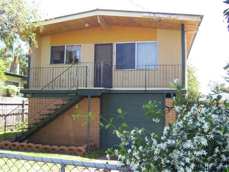 74 Thomas Street, Birkdale QLD 4159